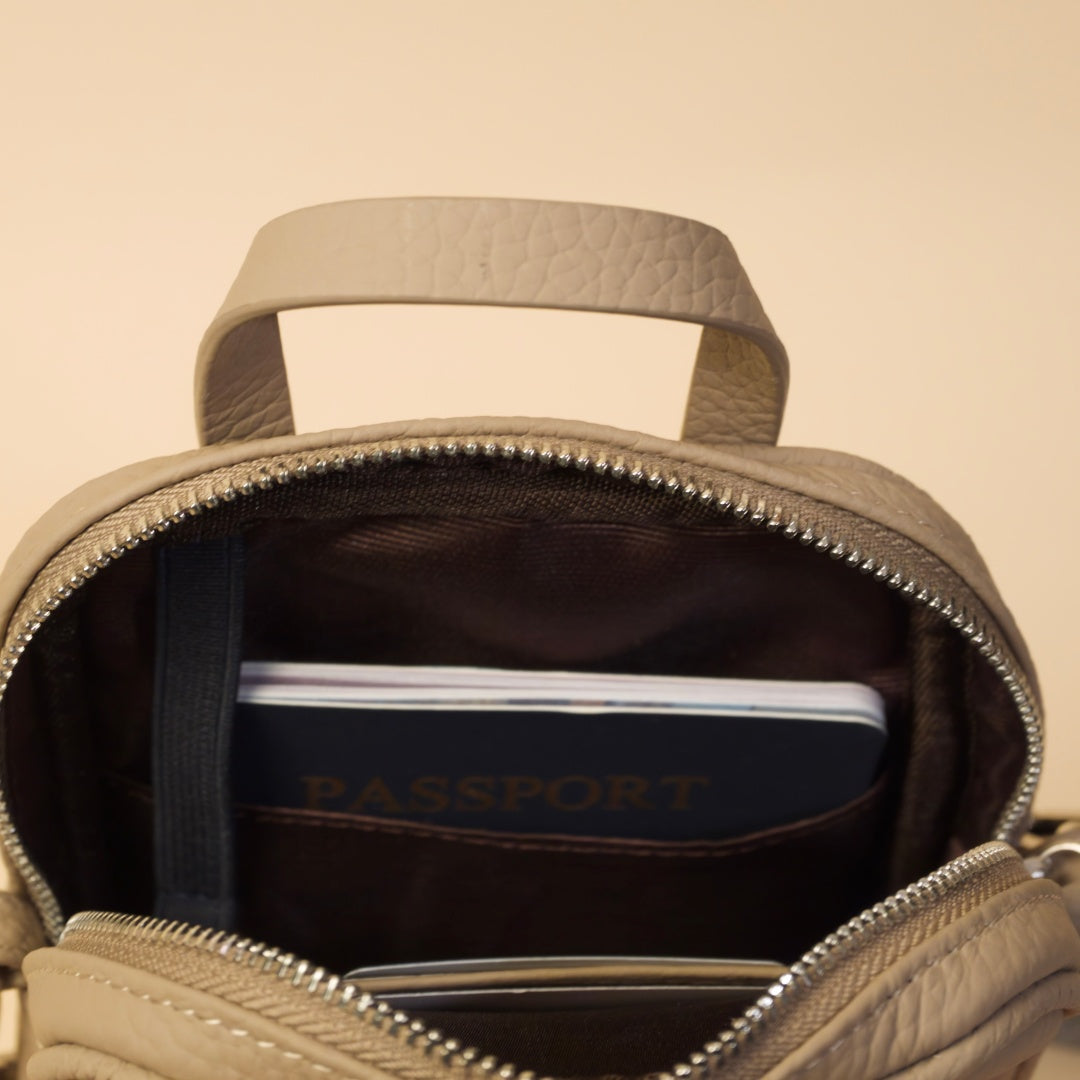 Crossbody Phone Pouch in Full-Grain Leather-Exterior Coin Pouch