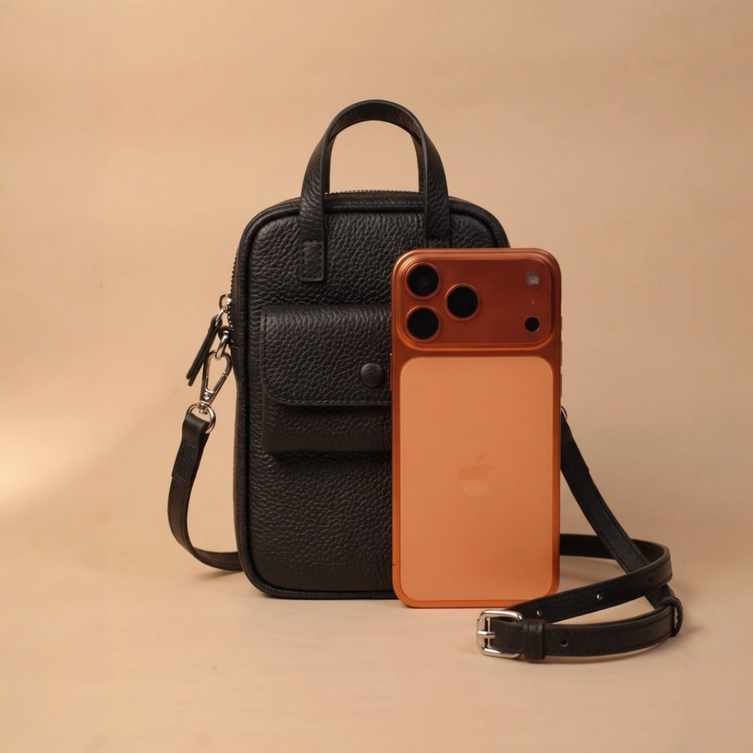 Crossbody Phone Pouch in Full-Grain Leather-Exterior Coin Pouch