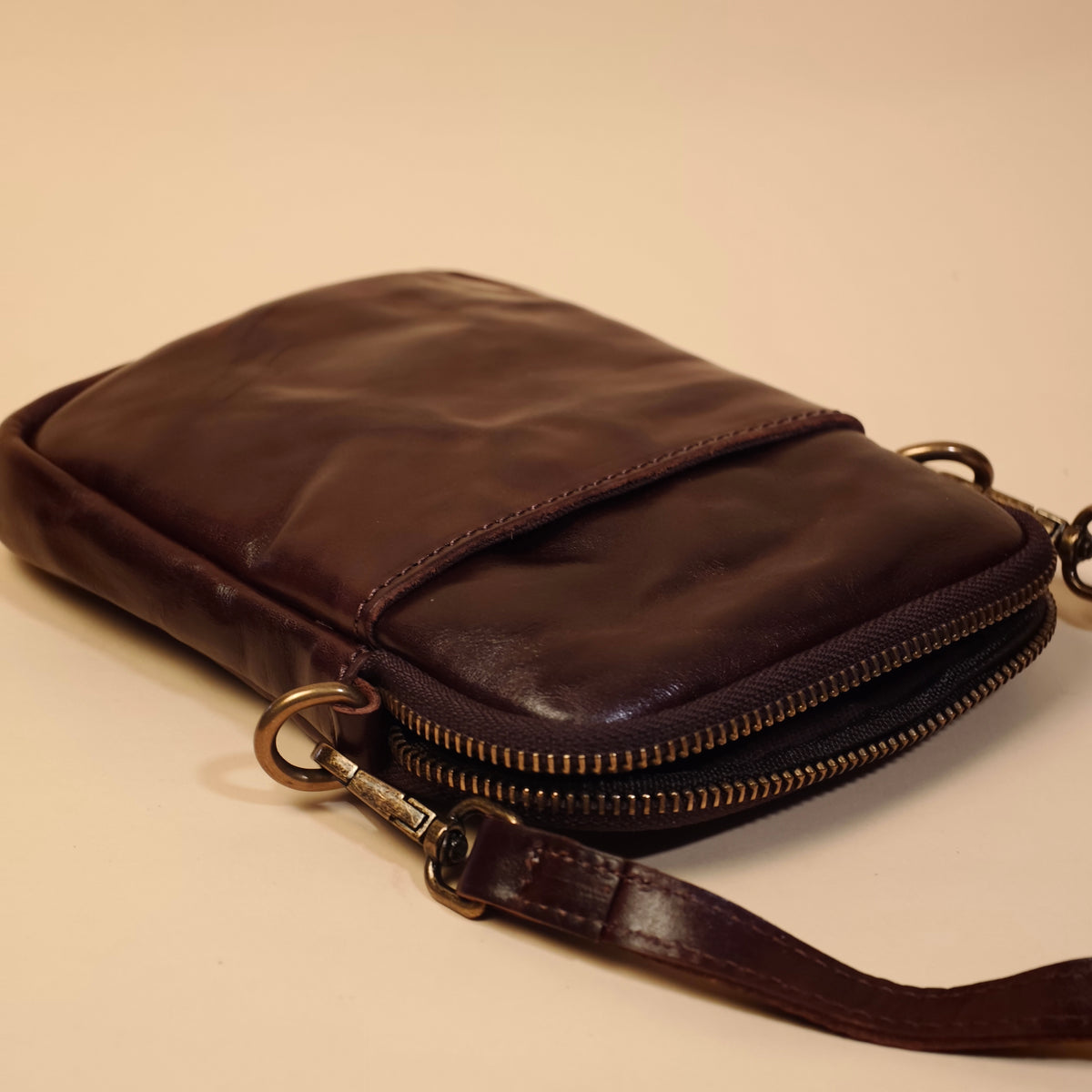 Phone Bag for Men-Full-Grain Leather-Waxed Distressed Finish