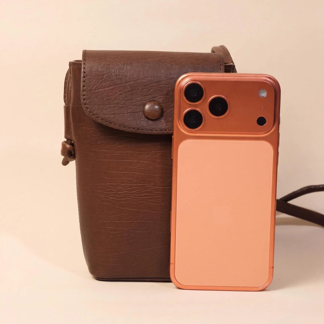 Phone Purse Crossbody-Full-Grain Leather-Structured Silhouette