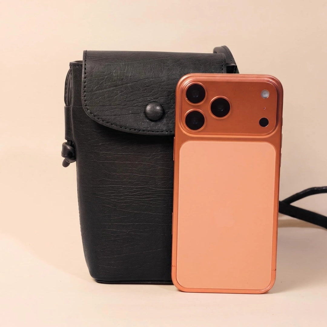 Phone Purse Crossbody-Full-Grain Leather-Structured Silhouette