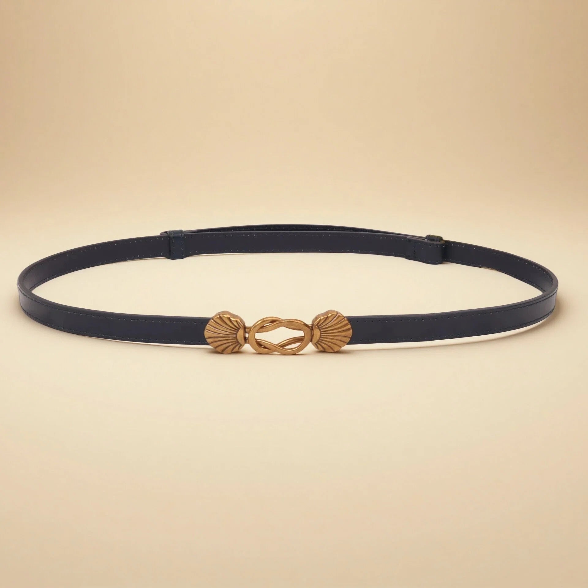 Schmaler Ledergürtel - AllureRibbon