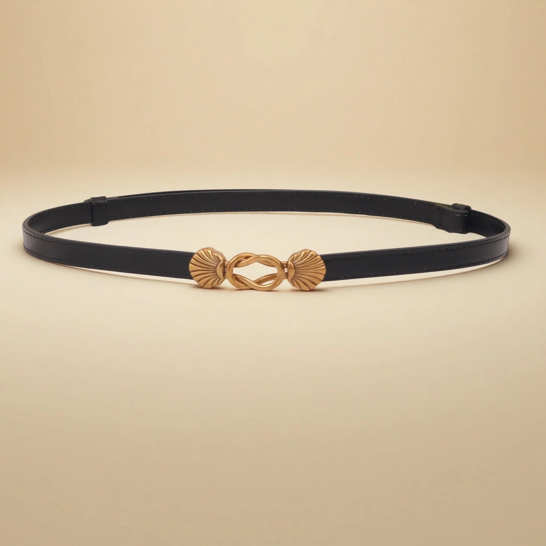 Schmaler Ledergürtel - AllureRibbon